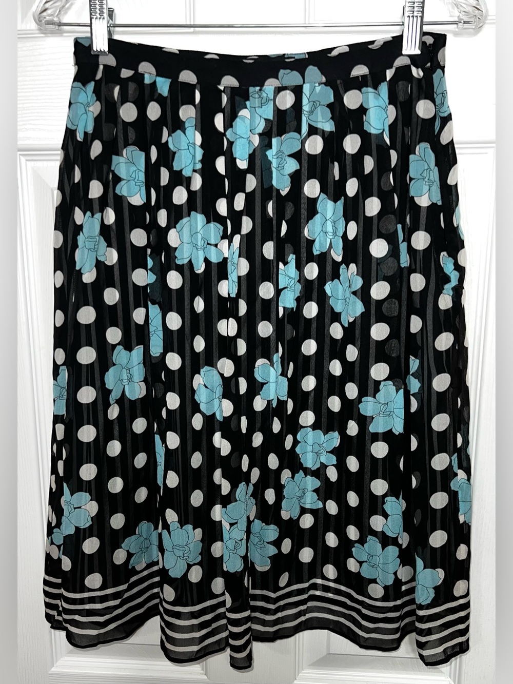 Valerie Stevens Silk Skirt Midi Skirt Knee Black/Blue Floral Polkadot Size 4 (S)